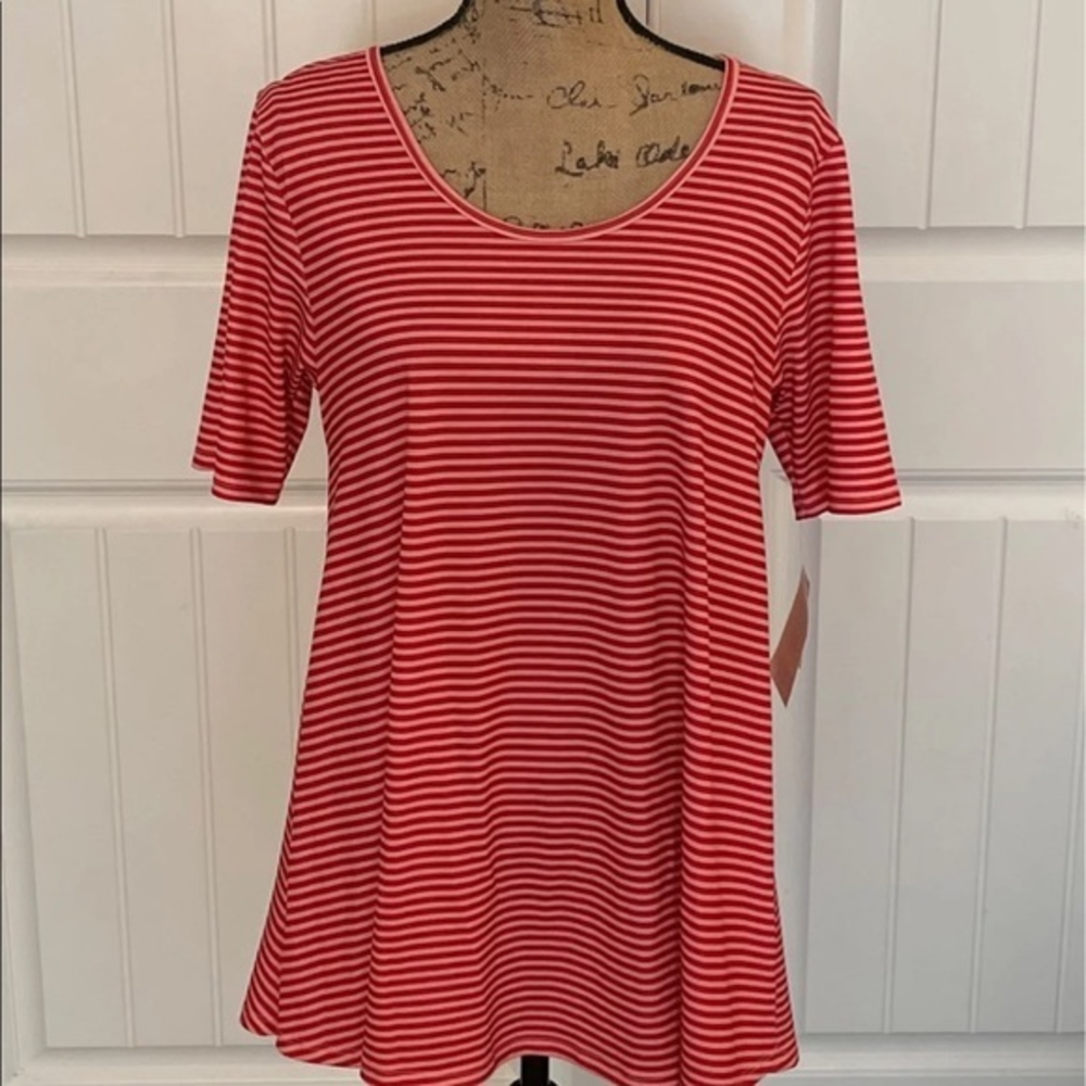 LuLaRoe Perfect T